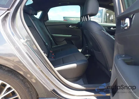 2024 Kia Forte Gt-Line z USA, uszkodzony, nr VIN 3KPF54AD8RE715651